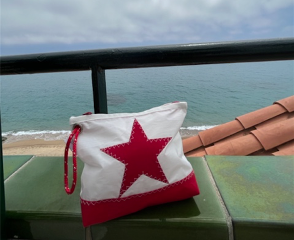 Neceser Náutico Estrella Finisterre de vela reciclada de Aqualata Rojo