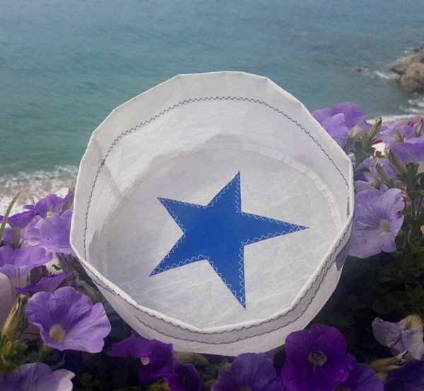 Cesta náutica decorativa de mesa Palermo con estrella azul de Aqualata